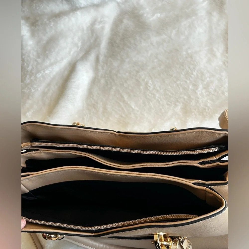 SiMYEER White And Tan Satchel